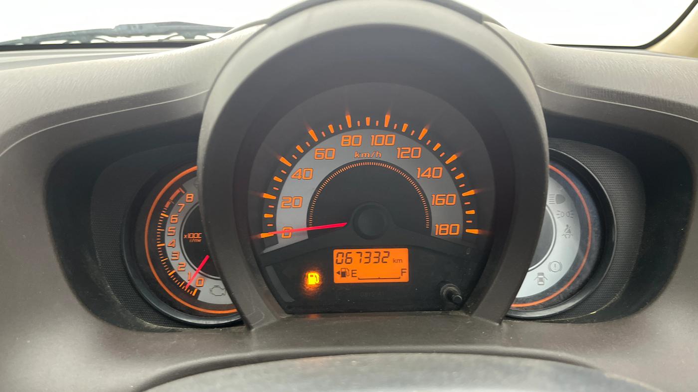 2013 Honda Brio S MT, Petrol, Manual, 67,331 km, Odometer Image