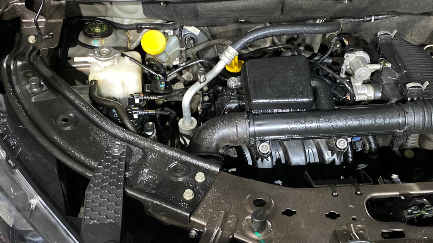 2022 Nissan MAGNITE XV MT, Petrol, Manual, 13,121 km, Engine View - Right