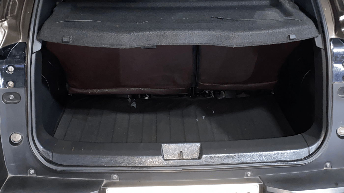 2022 Nissan MAGNITE XV MT, Petrol, Manual, 13,121 km, Boot Inside