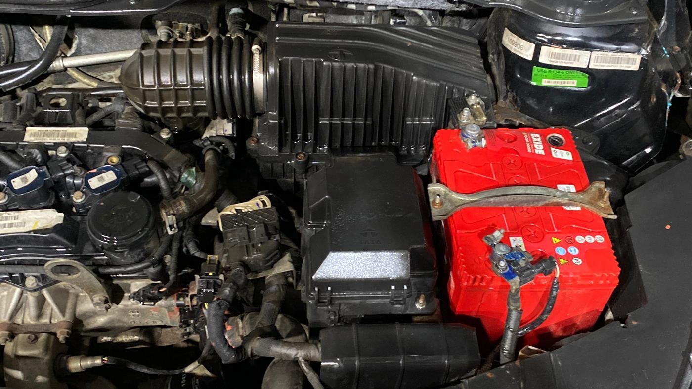 2021 Tata ALTROZ XZ PLUS PETROL DARK EDITION, Petrol, Manual, 58,500 km, Engine View - Left