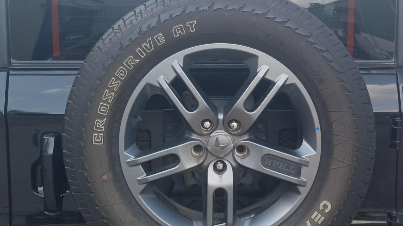 2024 Mahindra Thar LX P 2WD AT HT, Petrol, Automatic, 9,415 km, Spare Tyre