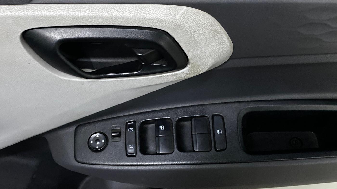 2021 Hyundai GRAND I10 NIOS MAGNA 1.2 KAPPA VTVT, Petrol, Manual, 83,984 km, Driver Side Door Panels Control