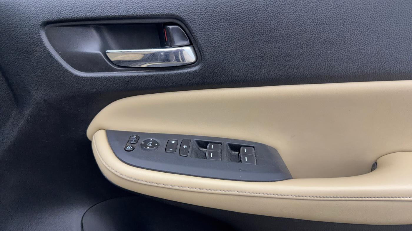 2020 Honda City 1.5L I-VTEC ZX, Petrol, Manual, 50,722 km, Driver Side Door Panels Control