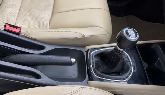 2020 Honda City 1.5L I-VTEC ZX, Petrol, Manual, 50,722 km, Gear Lever
