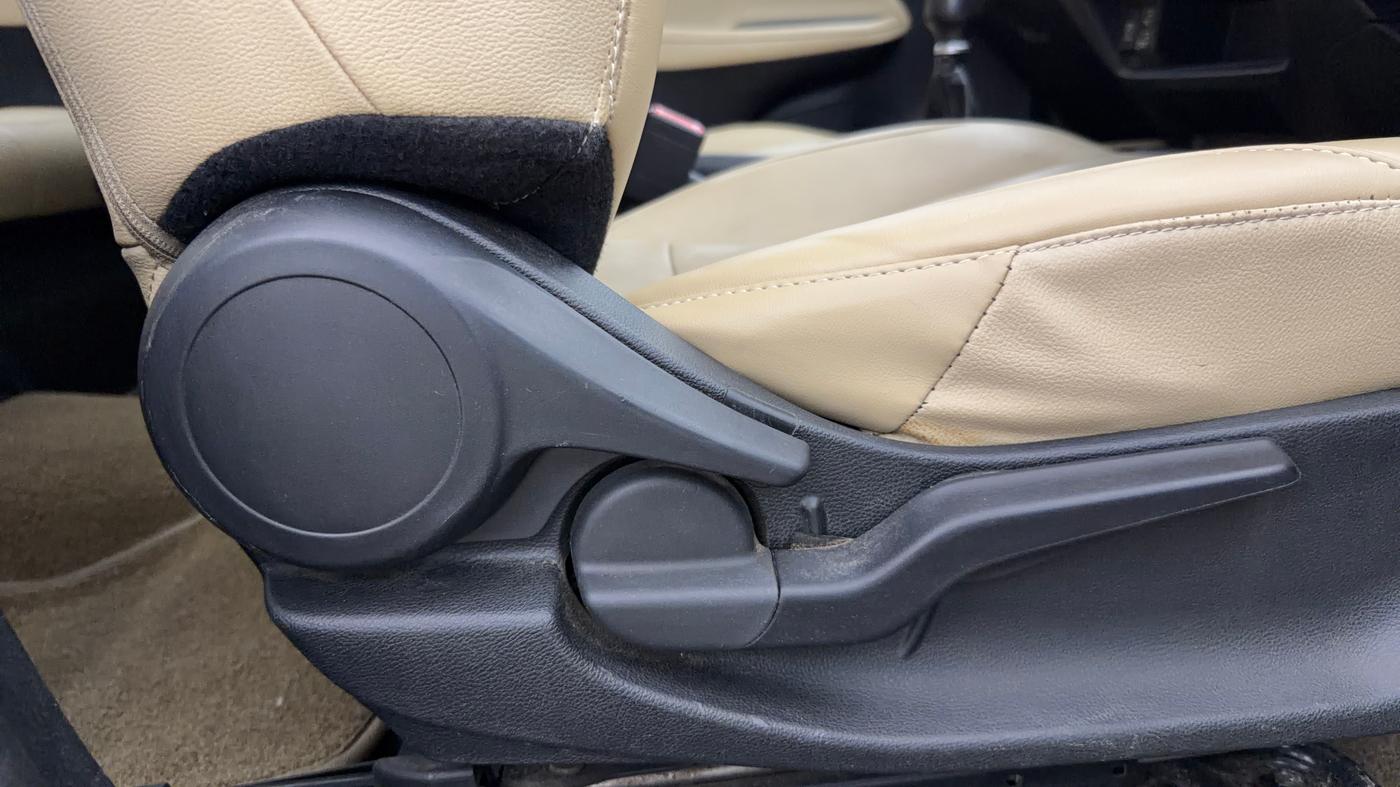 2020 Honda City 1.5L I-VTEC ZX, Petrol, Manual, 50,722 km, Driver Side Adjustment Panel