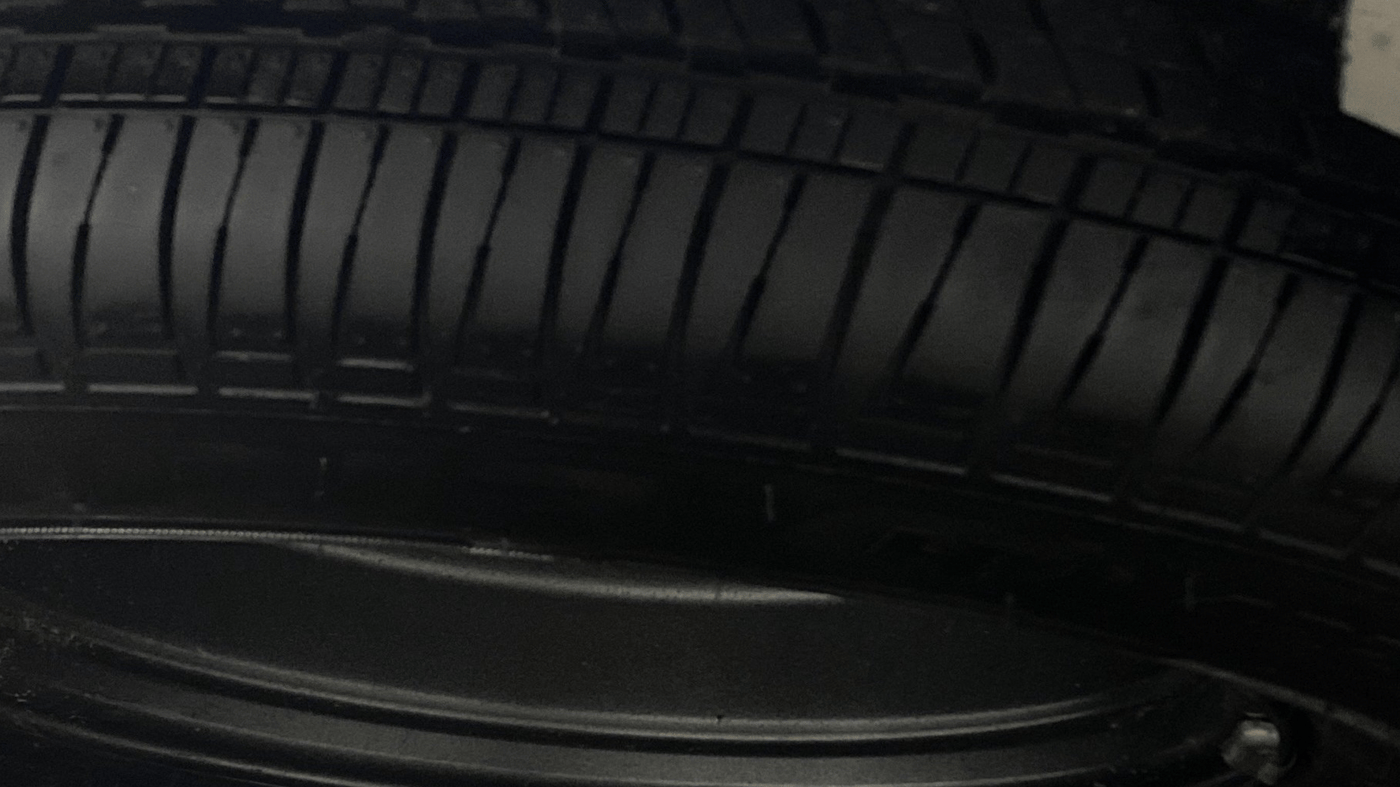 2025 Mahindra SCORPIO-N N Z8 S Petrol AT, Petrol, Automatic, 8,772 km, Spare Tyre