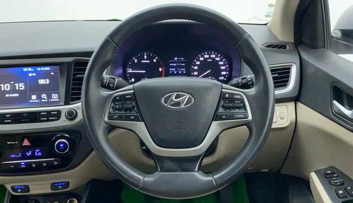 2018 Hyundai Verna 1.6 SX (O) CRDI MT, Diesel, Manual, 74,587 km, Steering Wheel Close Up