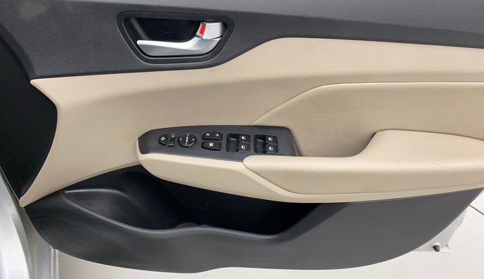2018 Hyundai Verna 1.6 SX (O) CRDI MT, Diesel, Manual, 74,587 km, Driver Side Door Panels Control