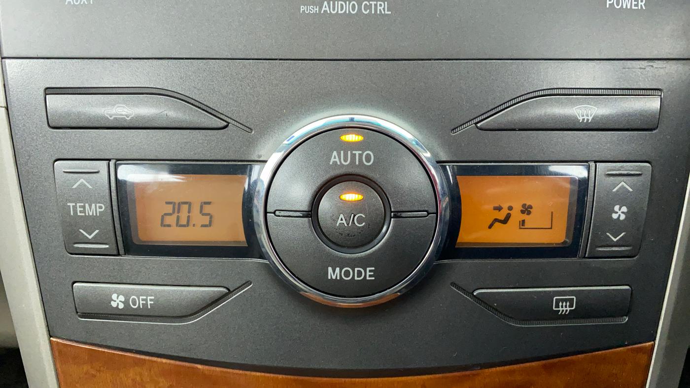 2011 Toyota Corolla Altis 1.8 G, Petrol, Manual, 67,066 km, Automatic Climate Control