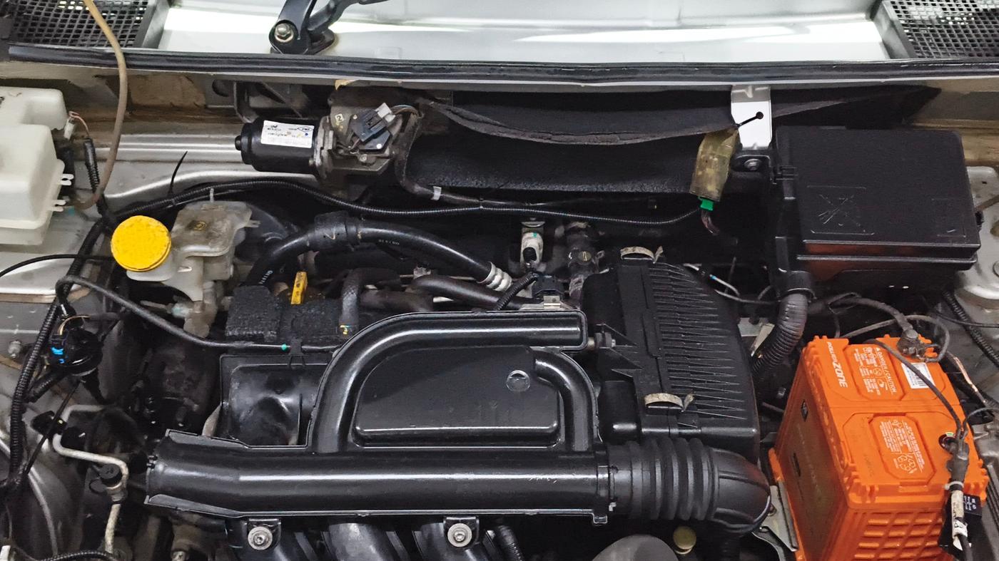 2019 Renault Kwid RXT 1.0 AMT (O), Petrol, Automatic, 61,042 km, Engine View