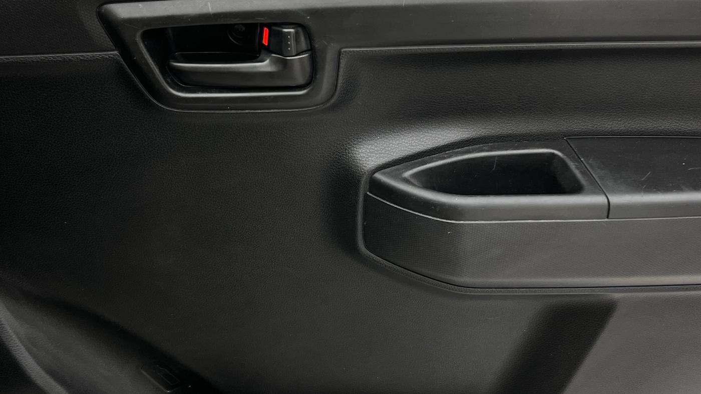 2022 Maruti S PRESSO VXI PLUS AMT, Petrol, Automatic, 24,671 km, Driver Side Door Panels Control