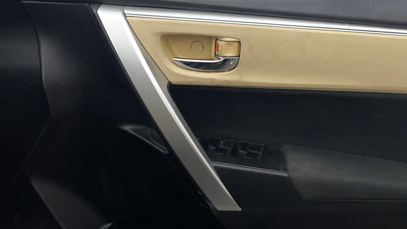 2019 Toyota Corolla Altis G CVT PETROL, Petrol, Automatic, 27,025 km, Driver Side Door Panels Control