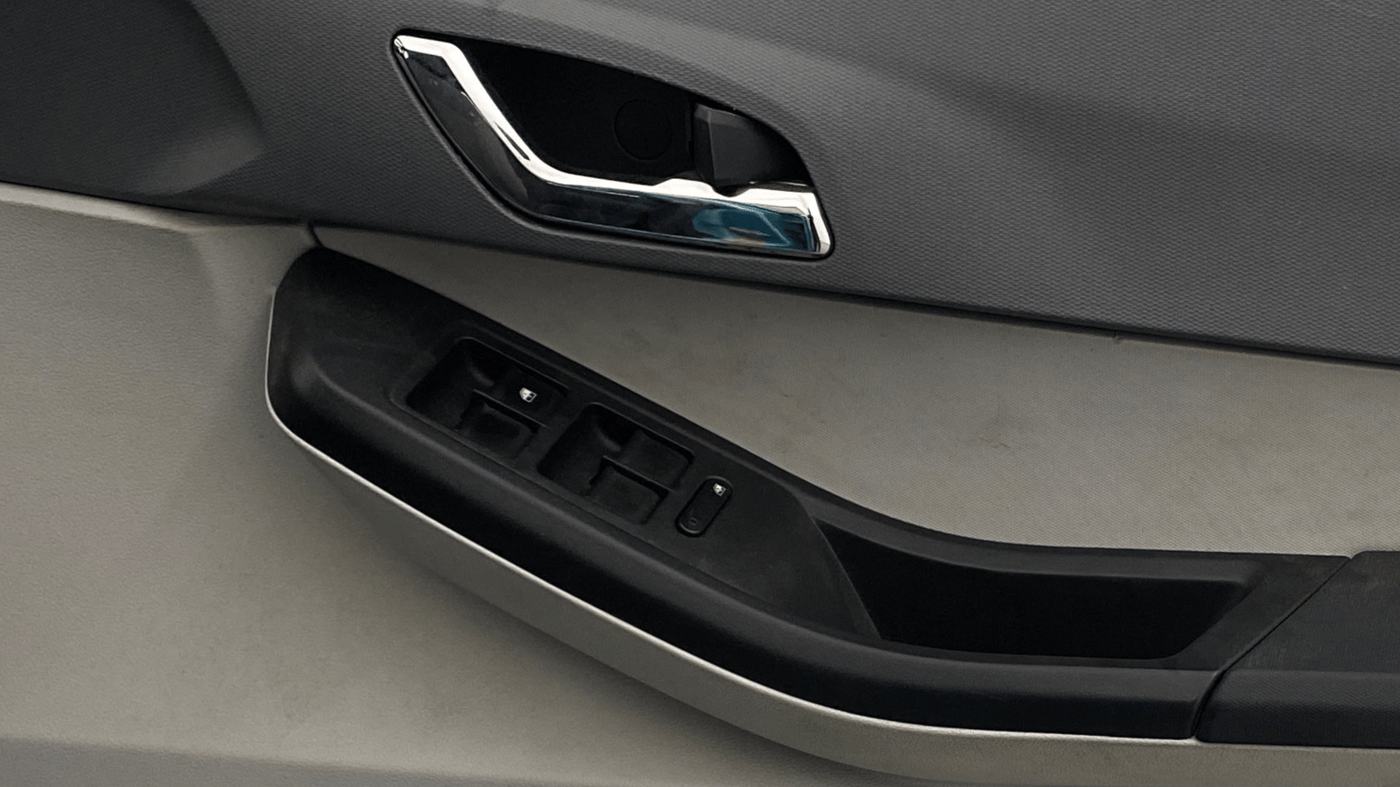 2025 Tata Tiago XZ PLUS PETROL, Petrol, Manual, 21,511 km, Driver Side Door Panels Control