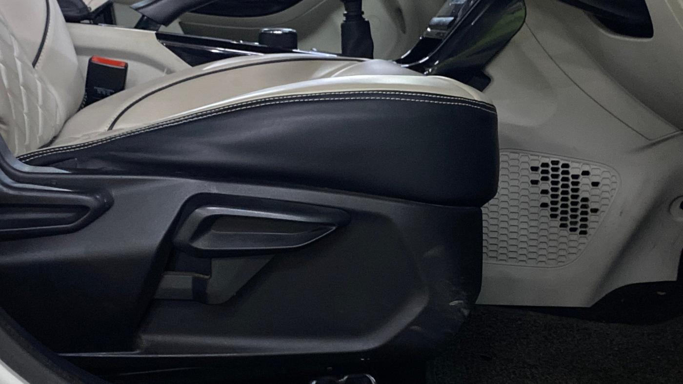2020 Tata NEXON  XZ Plus LUXS Jet, Petrol, Manual, 55,986 km, Driver Side Adjustment Panel