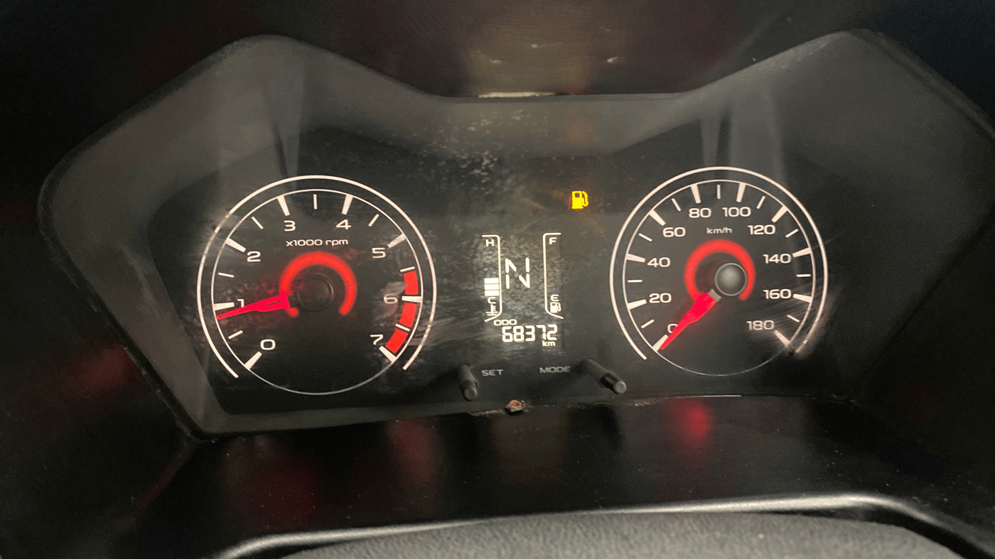 2018 Mahindra KUV 100 NXT K4+ P 6 STR, Petrol, Manual, 68,372 km, Odometer Image