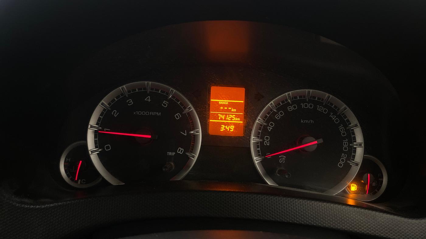 2015 Maruti Swift Dzire VXI, Petrol, Manual, 74,087 km, Odometer Image