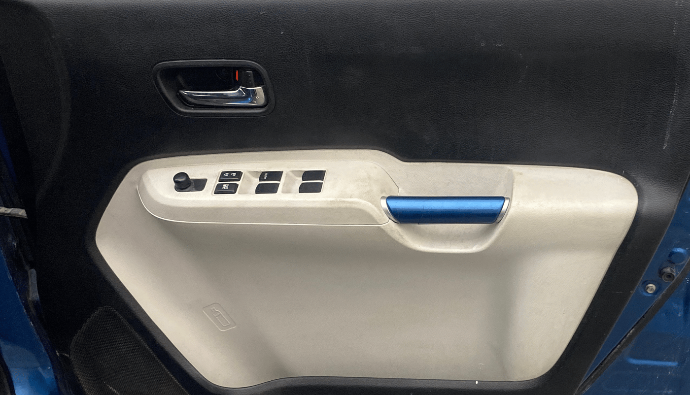 2018 Maruti IGNIS DELTA 1.2, Petrol, Manual, 60,043 km, Driver Side Door Panels Control
