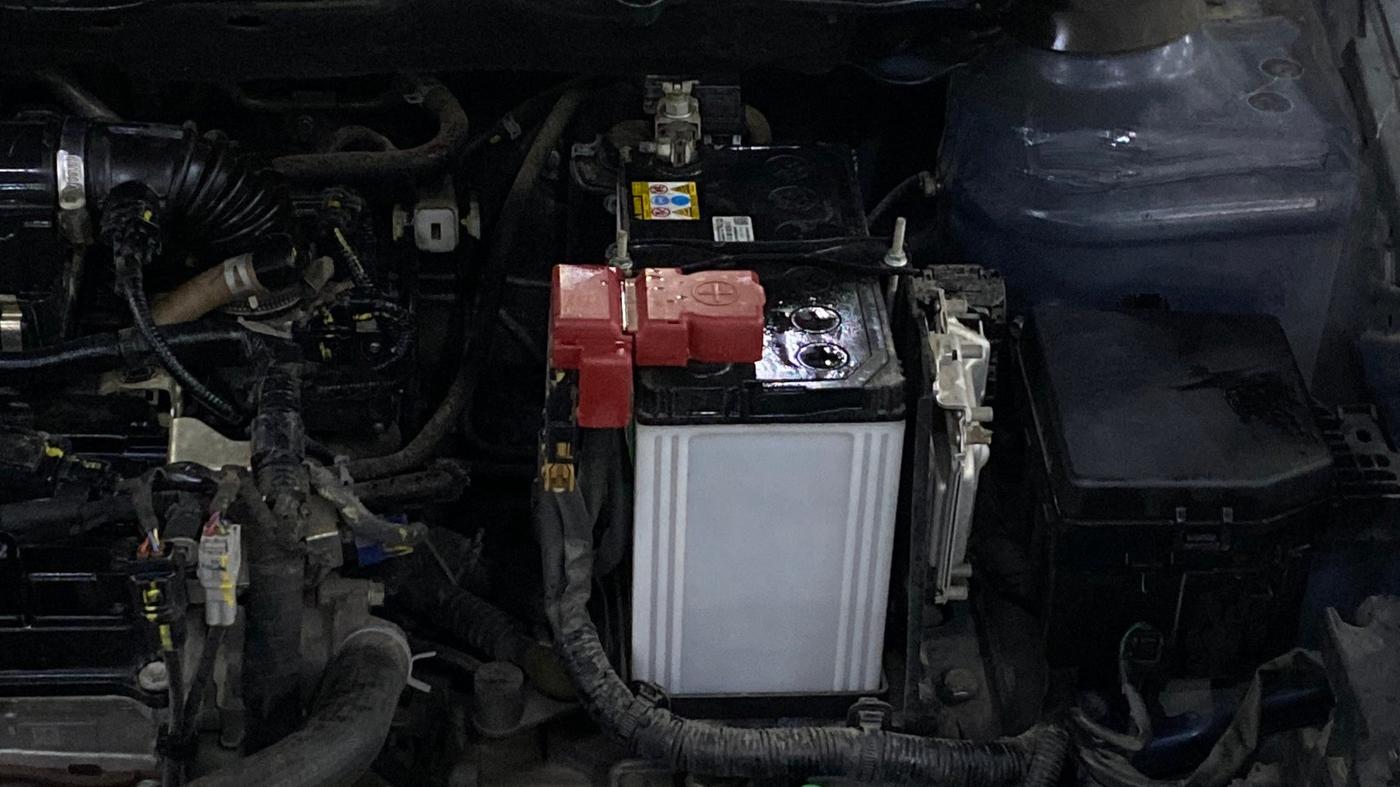 2021 Maruti Ciaz ALPHA 1.5 SHVS PETROL, Petrol, Manual, 25,207 km, Engine View - Left