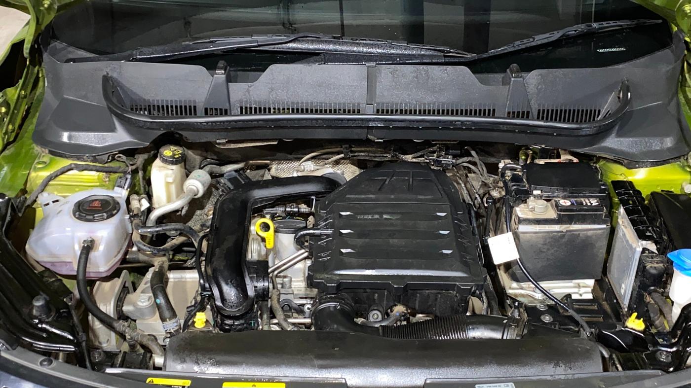 2025 Skoda Kylaq Signature AT, Petrol, Automatic, 9,642 km, Engine View