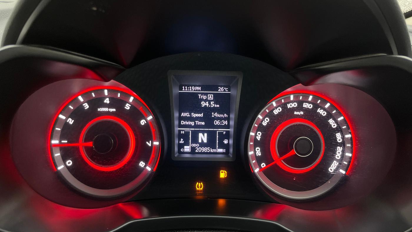 2022 Mahindra XUV300 W8 (O) 1.2 PETROL, Petrol, Manual, 20,984 km, Odometer Image