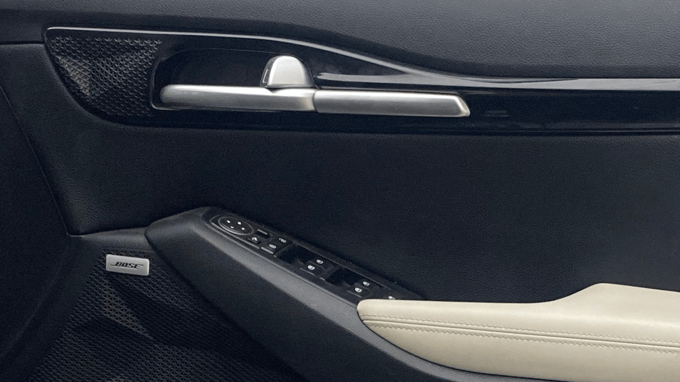 2023 KIA SELTOS 1.5 GTX+ TURBO GDI PETROL DCT, Petrol, Automatic, 75,439 km, Driver Side Door Panels Control
