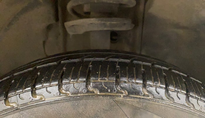 2017 Tata Tiago XM PETROL, Petrol, Manual, 51,187 km, Right Front Tyre Tread
