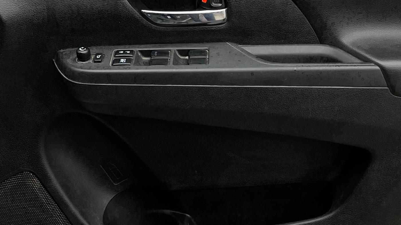 2024 Maruti XL6 ZETA CNG, CNG, Manual, 30,733 km, Driver Side Door Panels Control