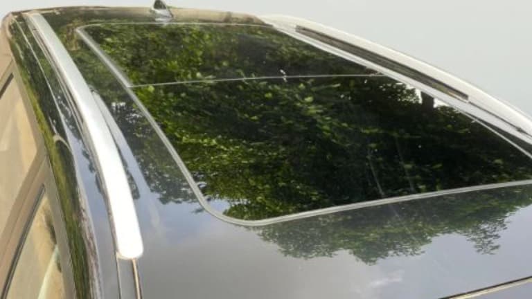 2021 MG HECTOR SHARP 1.5 TURBO HYBRID MT DUAL TONE, Petrol, Manual, 48,307 km, Moonroof/ Sunroof