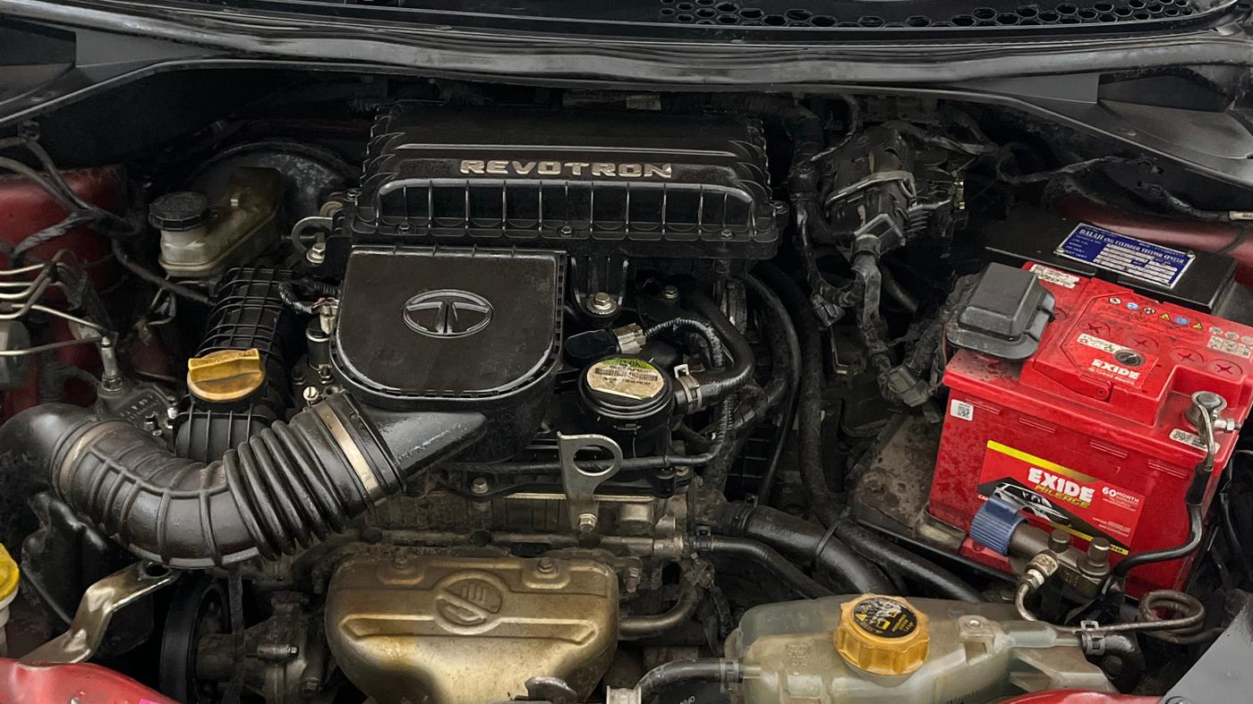 2017 Tata Tiago XZA PETROL, CNG, Automatic, 64,208 km, Engine View