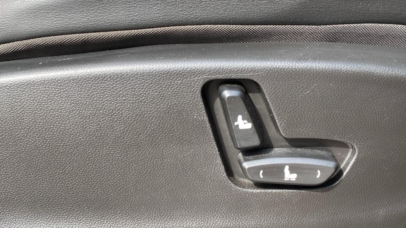 2019 MG HECTOR SHARP 2.0 DIESEL, Diesel, Manual, 68,170 km, Driver Side Adjustment Panel