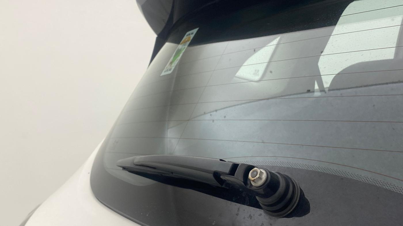 2020 Tata Harrier XZA PLUS 2.0L DUAL TONE, Diesel, Automatic, 64,390 km, Rear Wiper