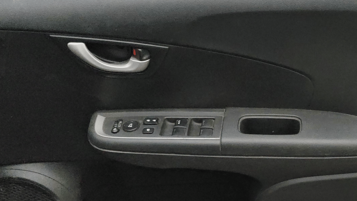 2019 Honda BR-V 1.5L I-VTEC V CVT, Petrol, Automatic, 71,502 km, Driver Side Door Panels Control