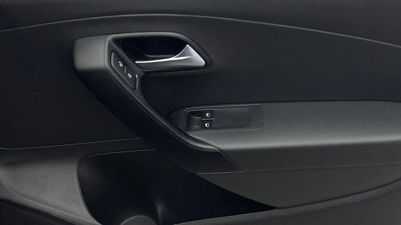 2021 Volkswagen Polo TRENDLINE 1.0L, Petrol, Manual, 26,862 km, Driver Side Door Panels Control
