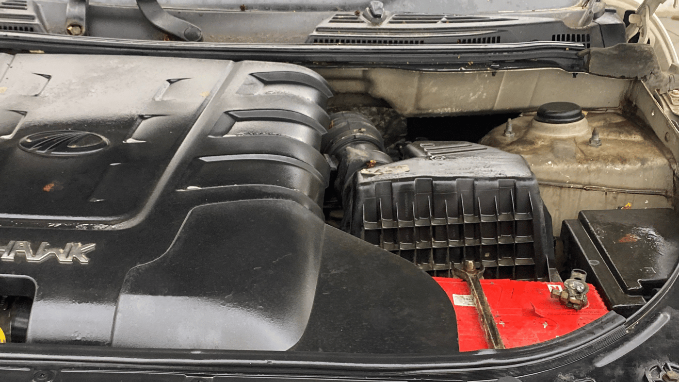 2018 Mahindra XUV500 W7, Diesel, Manual, 1,31,063 km, Engine View - Left
