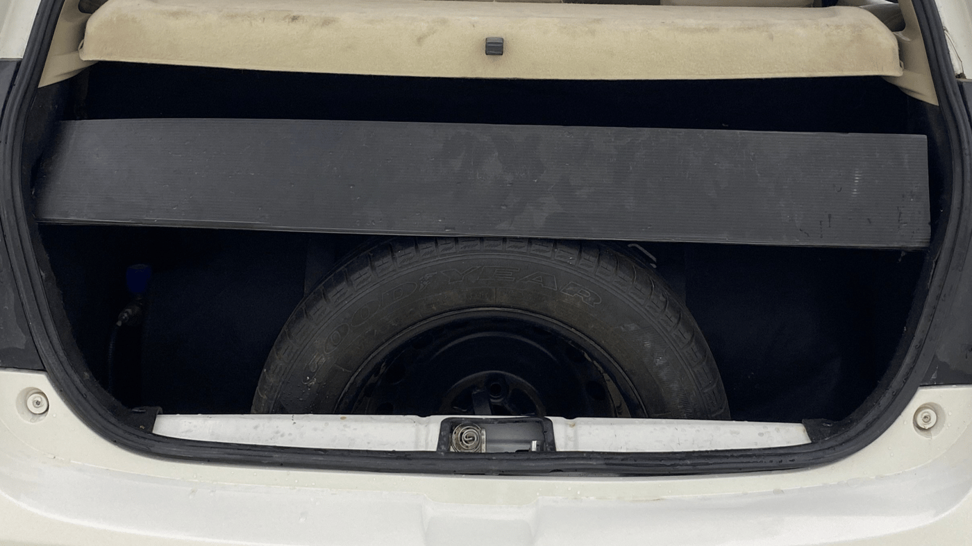 2019 Toyota Etios Liva V, CNG, Manual, 88,857 km, Boot Inside