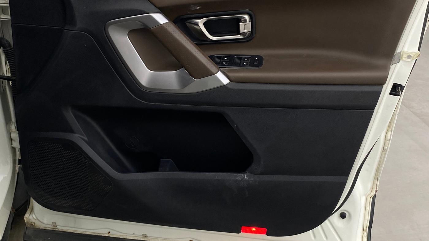 2020 Tata Harrier XZ PLUS 2.0L DUAL TONE, Diesel, Manual, 77,424 km, Driver Side Door Panels Control