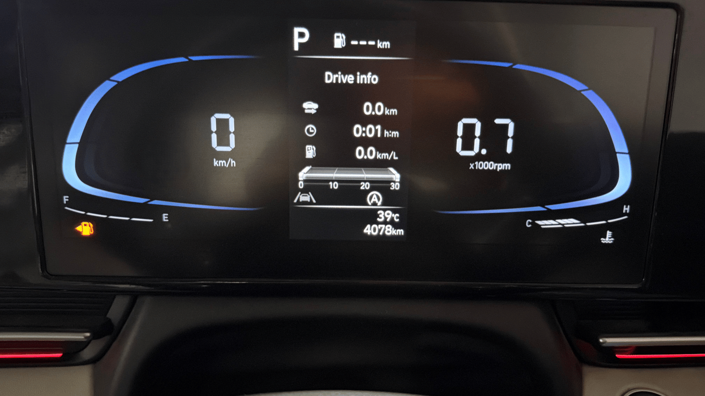 2025 Hyundai Verna SX(O) 1.5 MPI IVT , Petrol, Automatic, 4,019 km, Odometer Image