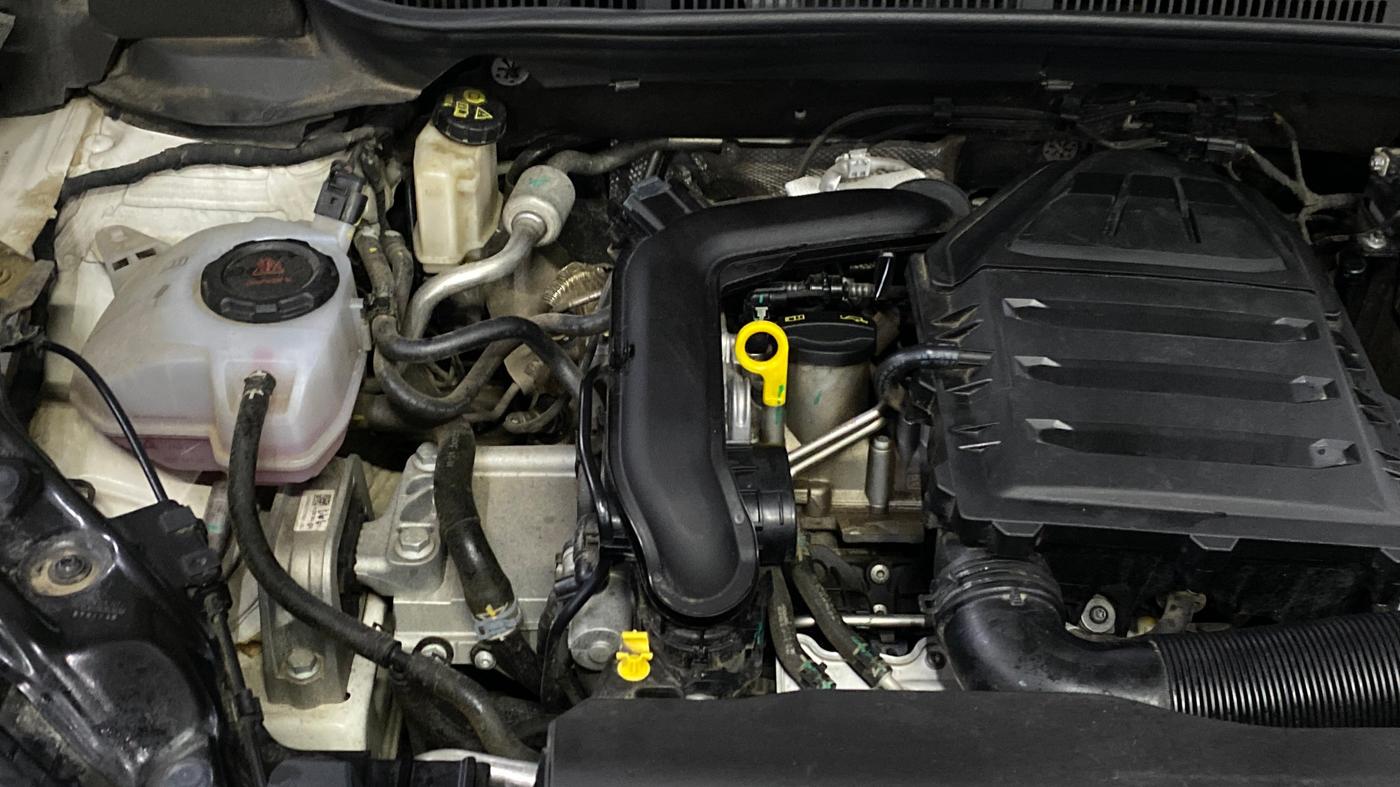 2024 Volkswagen TAIGUN GT Line 1.0L TSI AT, Petrol, Automatic, 34,097 km, Engine View - Right