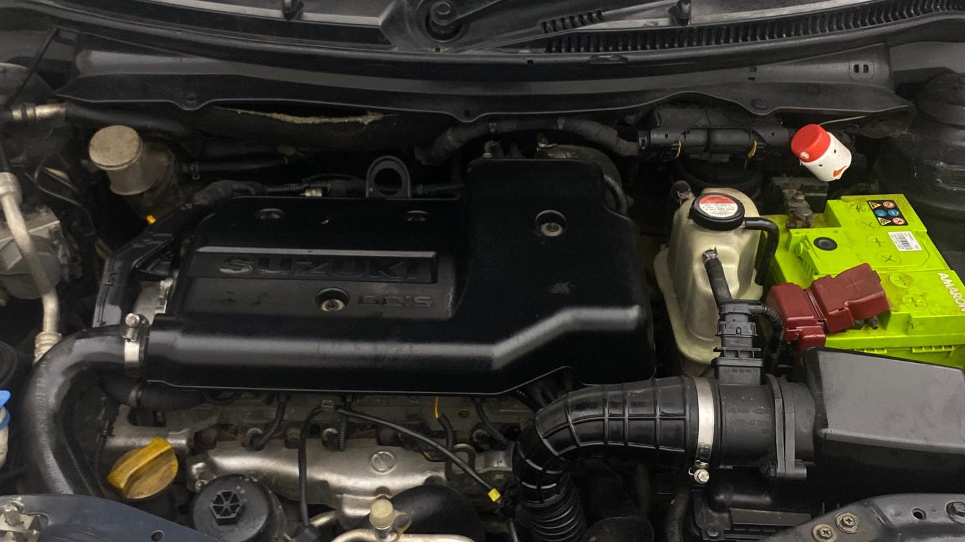 2016 Maruti Swift VDI (O), Diesel, Manual, 91,202 km, Engine View