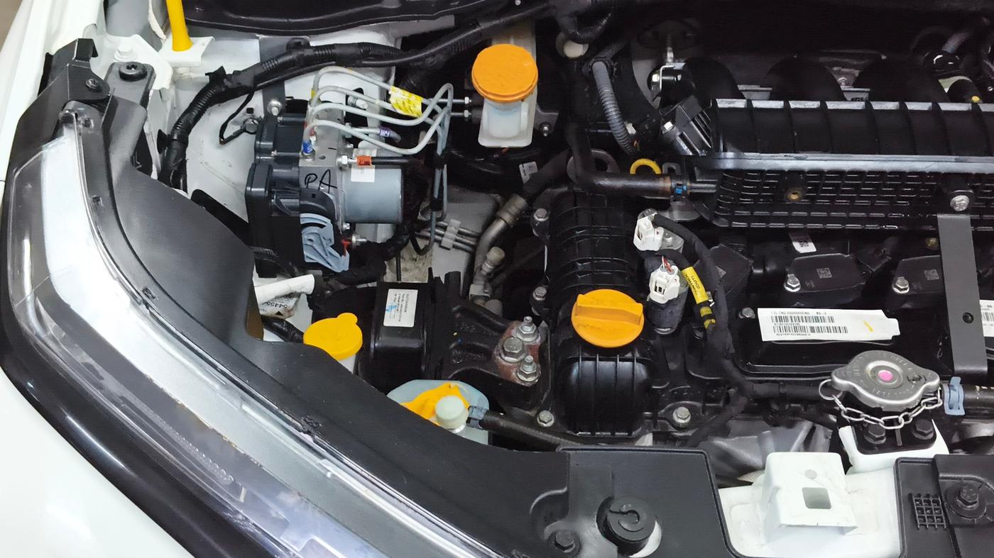 2025 Tata PUNCH PURE MT CNG, CNG, Manual, 29,502 km, Engine View - Right