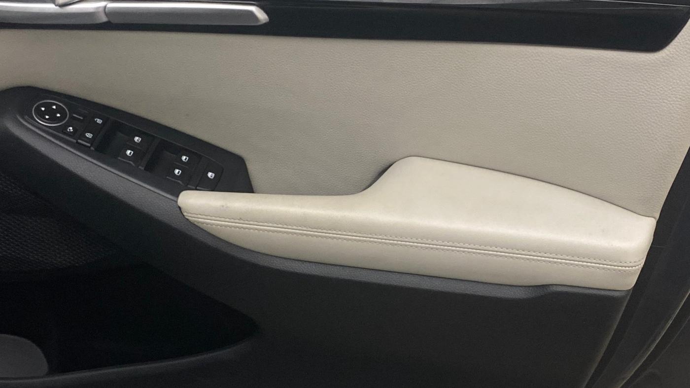 2020 KIA SELTOS HTX 1.5 PETROL, Petrol, Manual, 62,584 km, Driver Side Door Panels Control