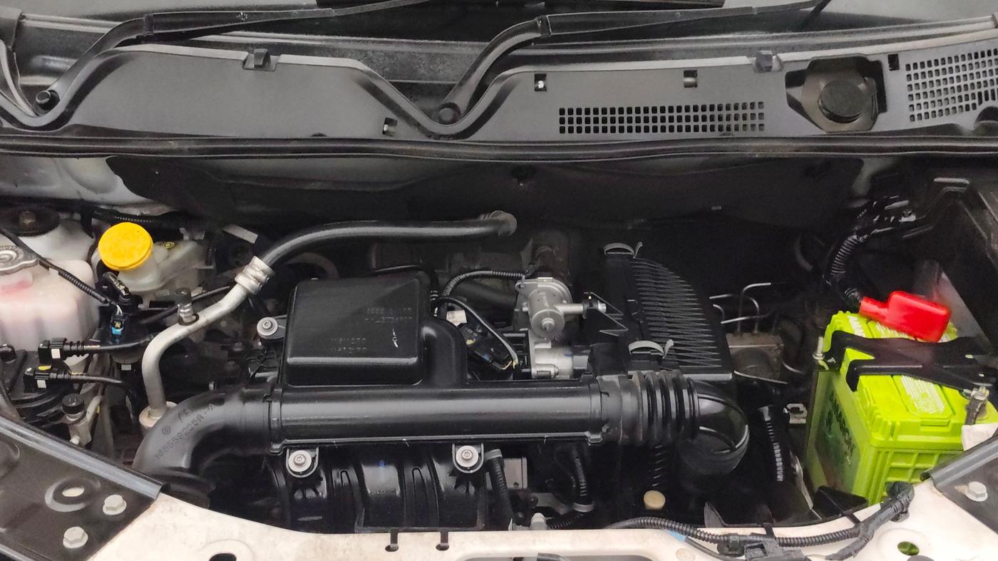 2021 Nissan MAGNITE XV MT, Petrol, Manual, 25,401 km, Engine View