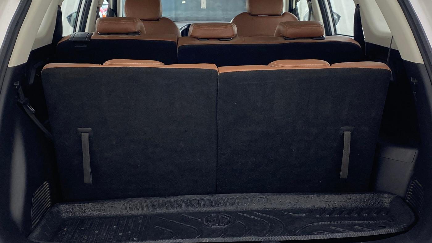 2021 MG HECTOR PLUS SELECT 2.0 DIESEL TURBO MT 7-STR, Diesel, Manual, 92,230 km, Boot Inside