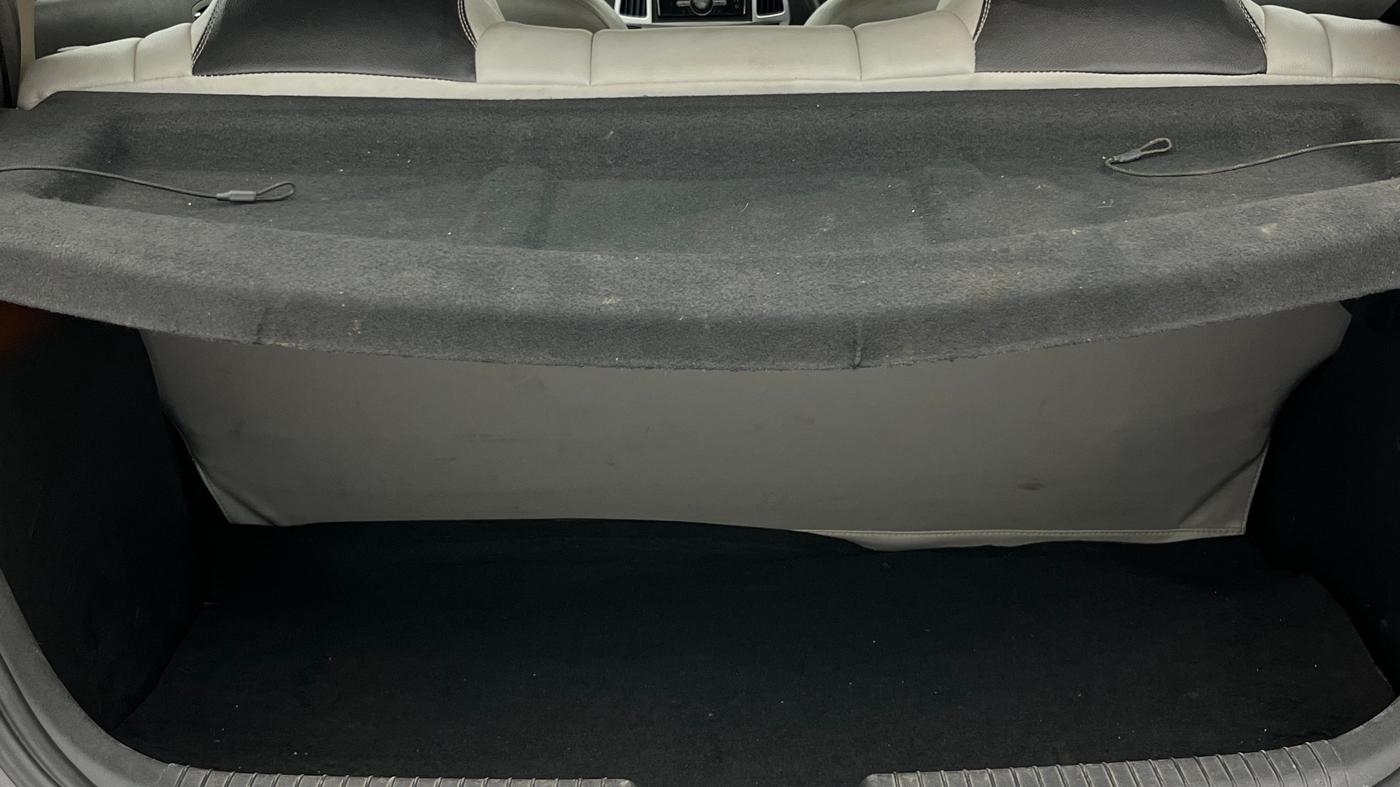2013 Hyundai i20 MAGNA 1.2, Petrol, Manual, 60,659 km, Boot Inside
