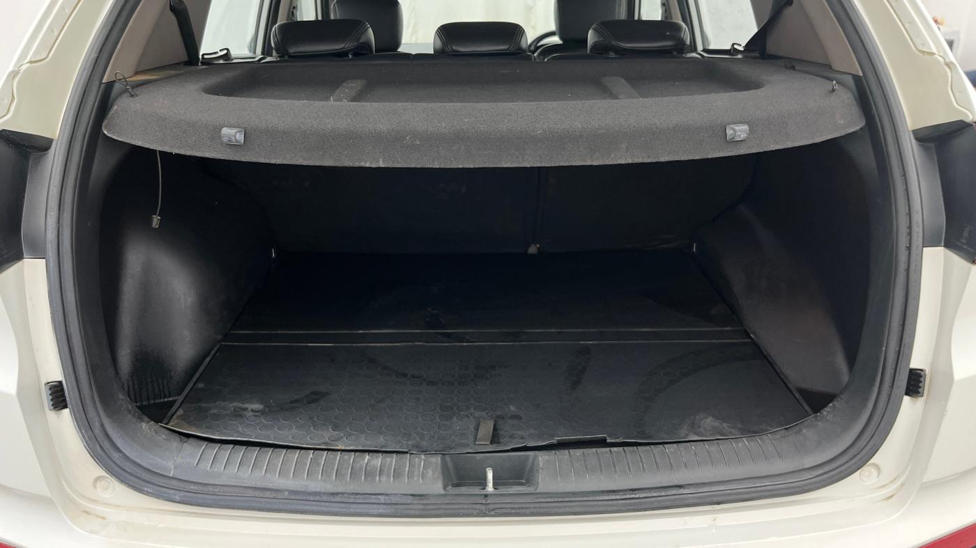 2017 Hyundai Creta SX PLUS AT 1.6 PETROL, Petrol, Automatic, 76,632 km, Boot Inside