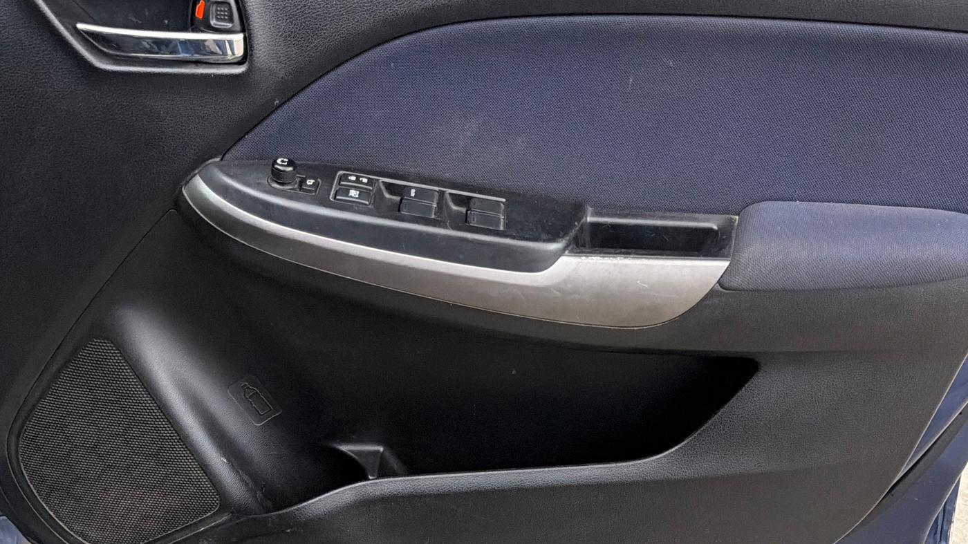 2019 Maruti Baleno DELTA PETROL 1.2, Petrol, Manual, 56,566 km, Driver Side Door Panels Control