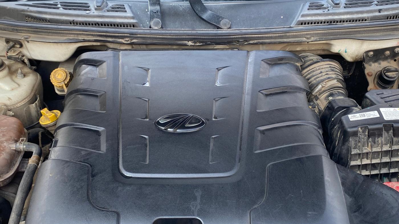 2021 Mahindra XUV500 W11, Diesel, Manual, 87,424 km, Engine View