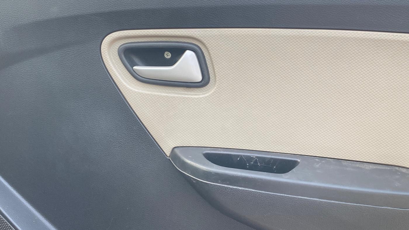 2021 Maruti Alto LXI O, Petrol, Manual, 23,213 km, Driver Side Door Panels Control