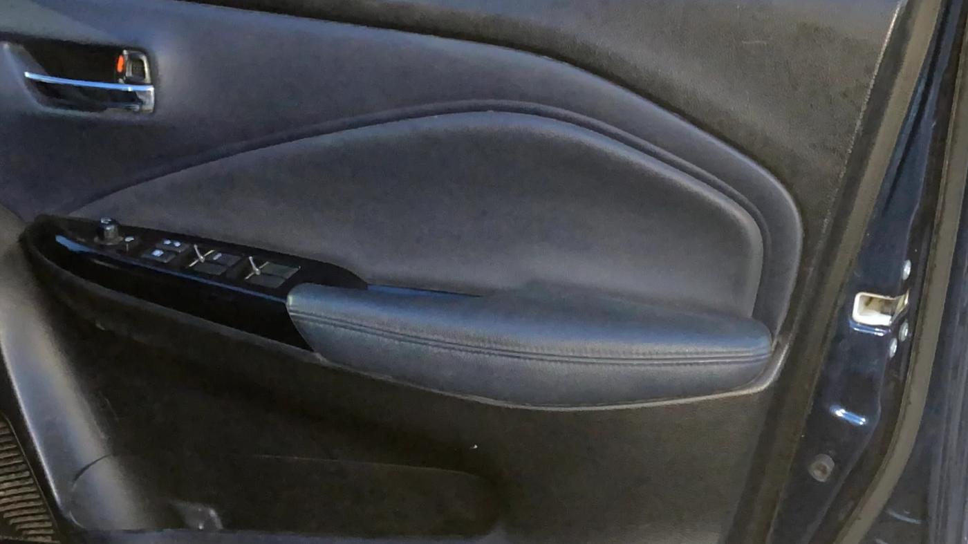 2023 Maruti Baleno ZETA PETROL 1.2, Petrol, Manual, 26,701 km, Driver Side Door Panels Control