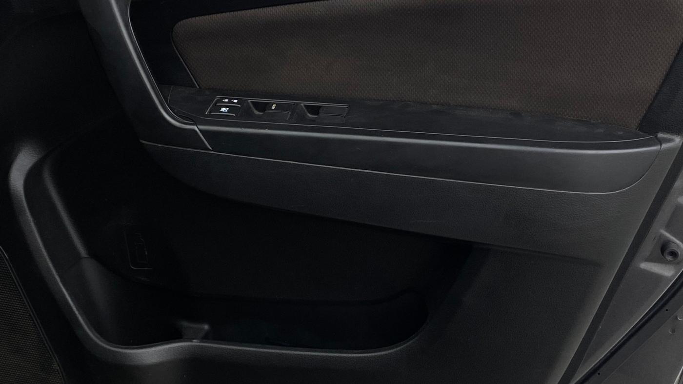 2022 Toyota URBAN CRUISER MID GRADE MT, Petrol, Manual, 70,818 km, Driver Side Door Panels Control